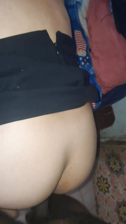 털이 무성한 보지를 형의 자지에 따먹히는 수수