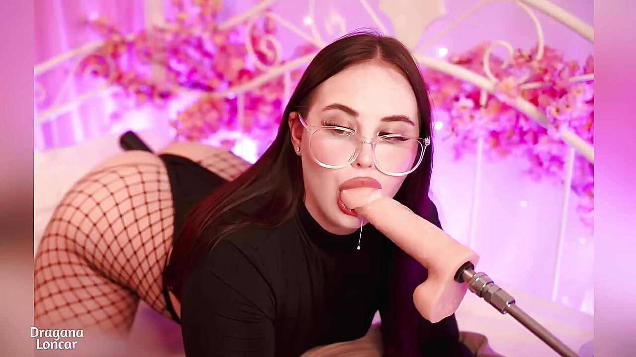 สาววิทยาลัยอมควยเลอะเทอะอย่างน่าทึ่ง