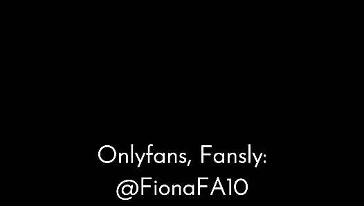 Fa Fiona находит большой черный член в темную и дождливую ночь