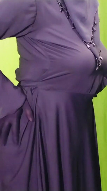 Muss man gesehen haben von "Indisch schönes muslimisches hijabi-paar durstig nach fick"