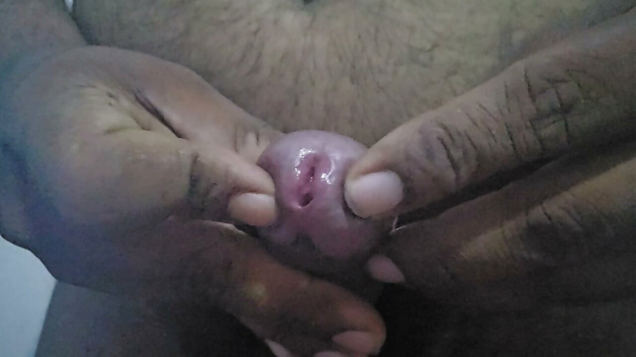 Lick my juicy Peehole