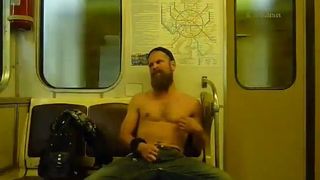 Masturbarse en el metro