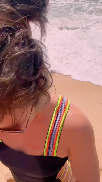 Epic moment from "public beach drinking 2 liters of pee ,public beach gagging"