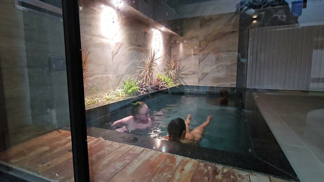 AFTER THE POOL BATH, THE FRIENDSHIP STORY ENDS IN SEX BETRAYING THE FRIEND'S TRUST BY GIVING IT TO HER HUSBAND
