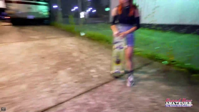 Hot Skater Girl Keyton Keem Fills Her Holes With A Cock!