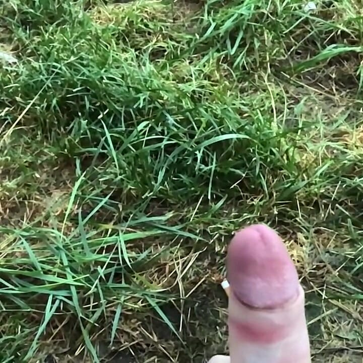 Nikmati Slowmo ini. Video sepong kontol pendek besok akan hadir:d