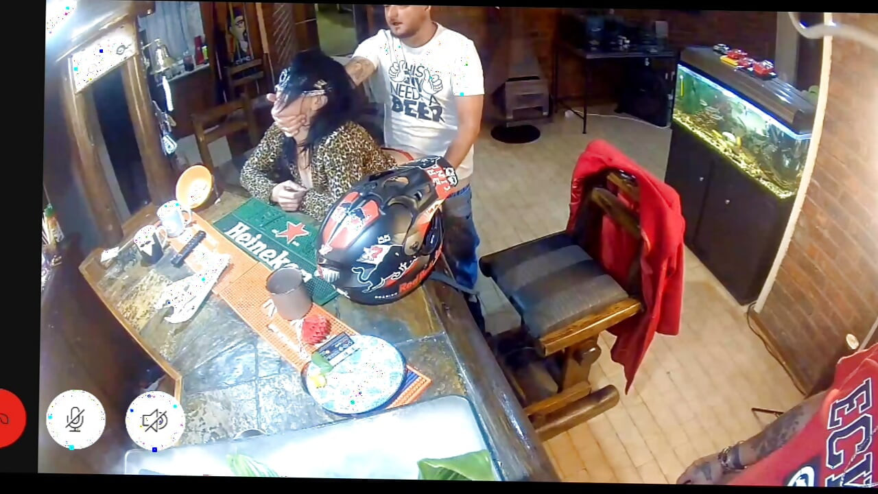 תפסתי את אשתי בוגדת עם רוכב מוטוקרוס אקסטרים במצלמת RING