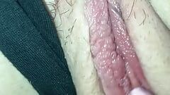 masturbacja pod prysznicem jestem bardzo zdzirowata 18-letnia dziewczyna różowa cipka