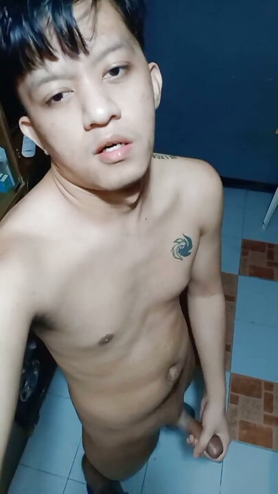 Let Me Give It to You Stepdaddy! Pinoy Twink Masturbation and Live Cum