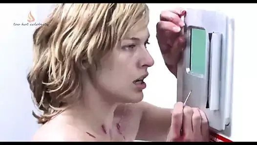 Milla Jovovich - Resident Evil 2002