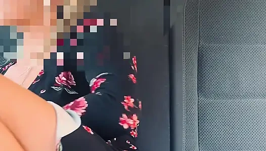 I Empty the Condom of a Sex Plan in My Whore's Pussy in My Car