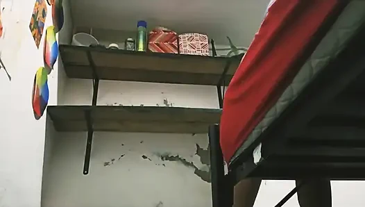 Büyük götlü tombul sanat öğretmeni paketleniyor