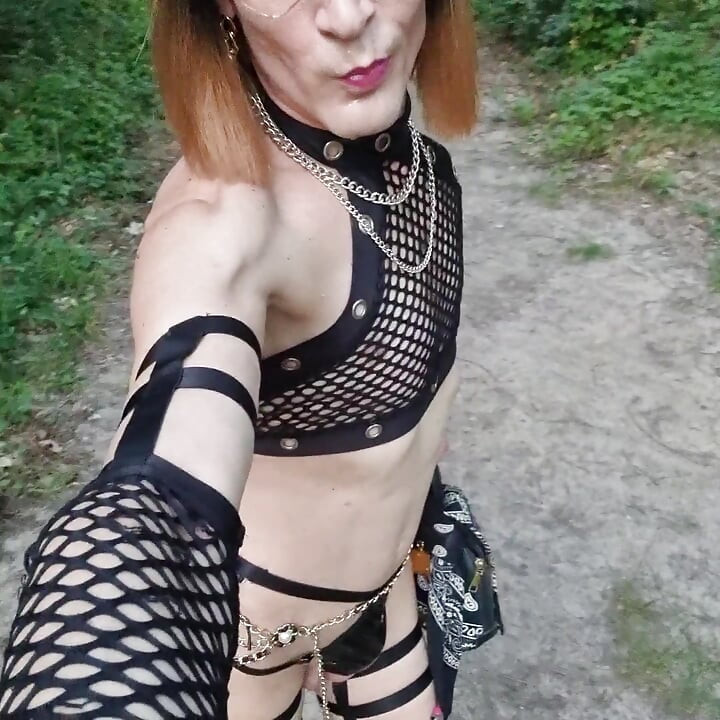 38C Etiolles La Faisanderie, Wystawa Public D'une Bimbotrv. [²²june²⁶] Vanessabitchx Parischiennetrvprod91