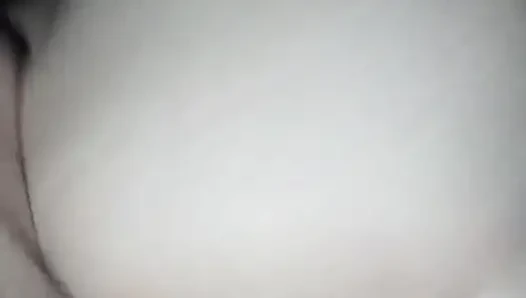 Моя подруга глотает все это