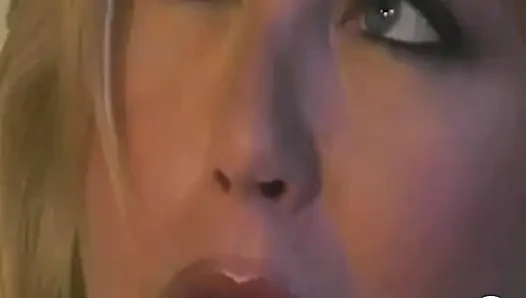 Lesbian Pleasure for Two Slutty and Greedy Blondes