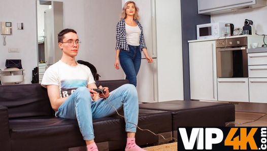 SISPORN. Playful blonde Anna Krowe seduces stepbrother for sex on the couch