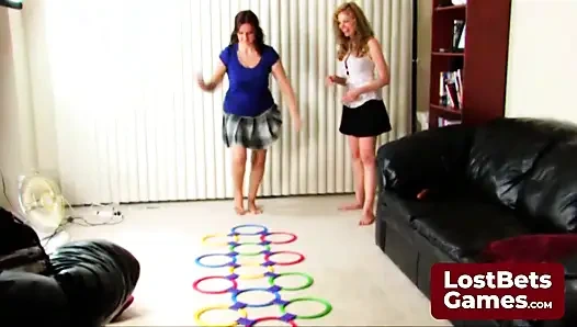 Kimberly ve Candle canlı striptiz oyunu için geri dönüyor