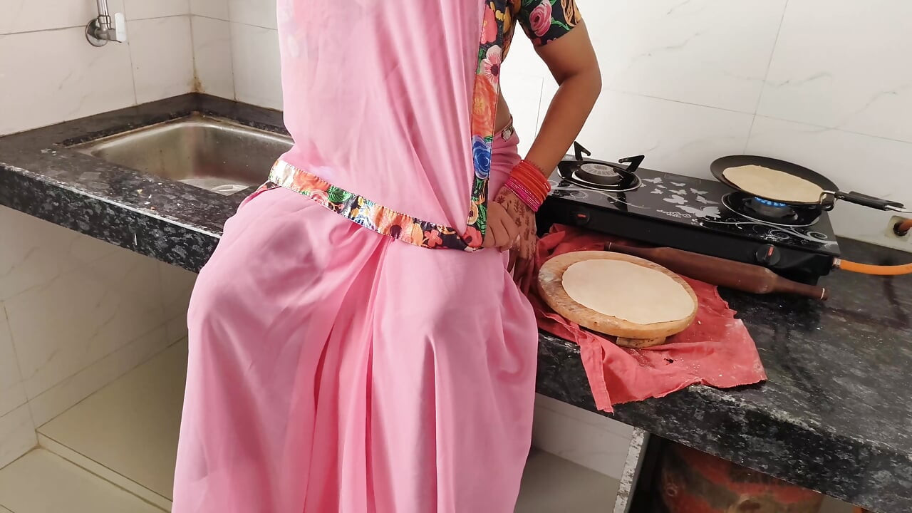 Aaj bhabhi ki kichin me karte bawkt ki bhabhi ki jabarjast chudayi
