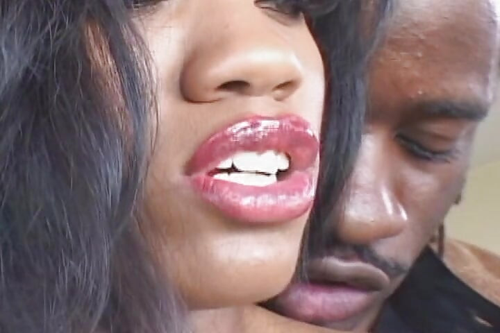 She loves to have her anal hole penetrated by BBC