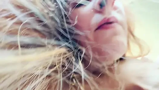 Dövmeli hatun yarağıma biniyor sert kovboy kız sonra derin dölleniyor