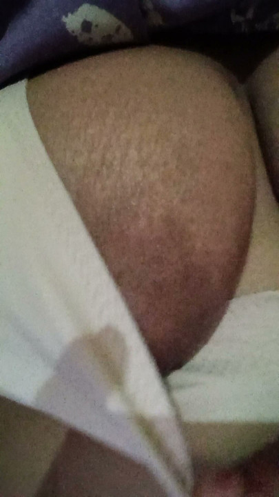 Mast chuchi VEDIO bra ke ander chuchi hai bra chota pr ja rha hai chuchi ke samne usme pura milk bhara huwa hai chuchi nipple brest