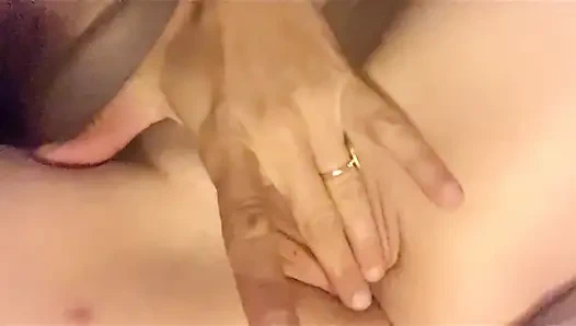 Mainan seks besar untuk pelacur yang baik