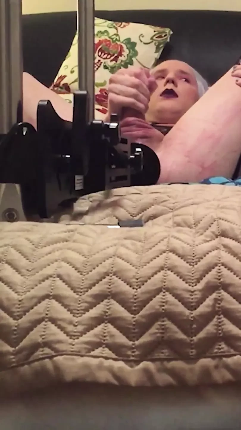 Travestiler ve sikiş makinesi - derleme 7