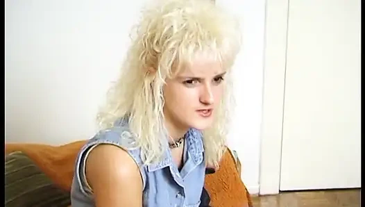 Aksi solo tante seksi rambut pirang jerman