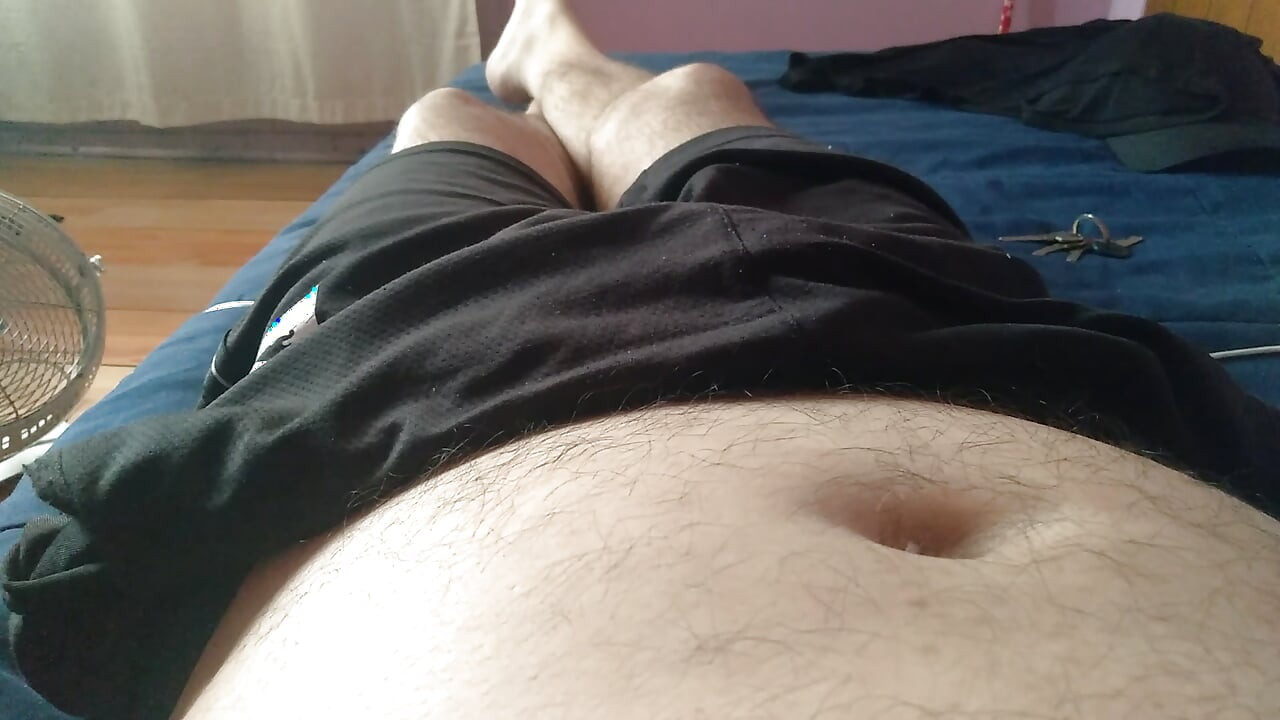 可愛的年輕男子巨屌被情慾塗油