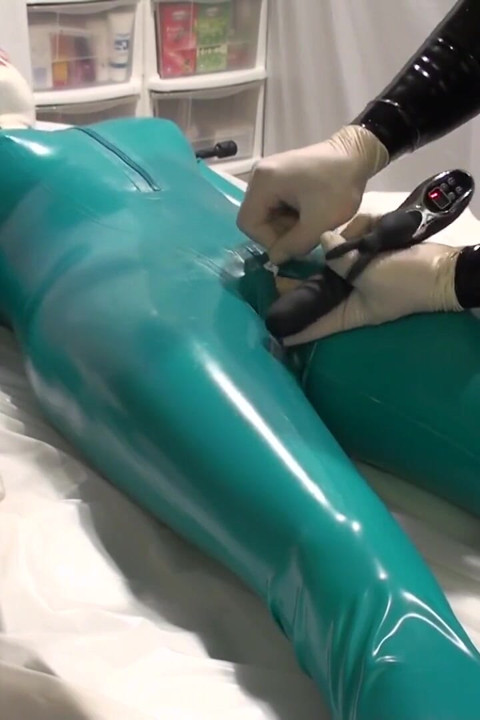 Amatur mengganggu dominatrix, pancutan leher berkubur, pepijat hidup 2 sudut