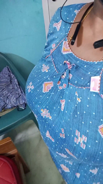Big boobs indian aunty