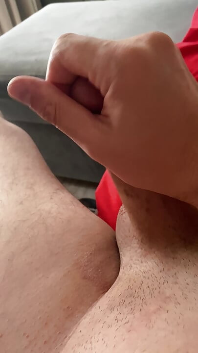 Eu gosto de me aliviar me masturbando sempre que eu tenho a chance