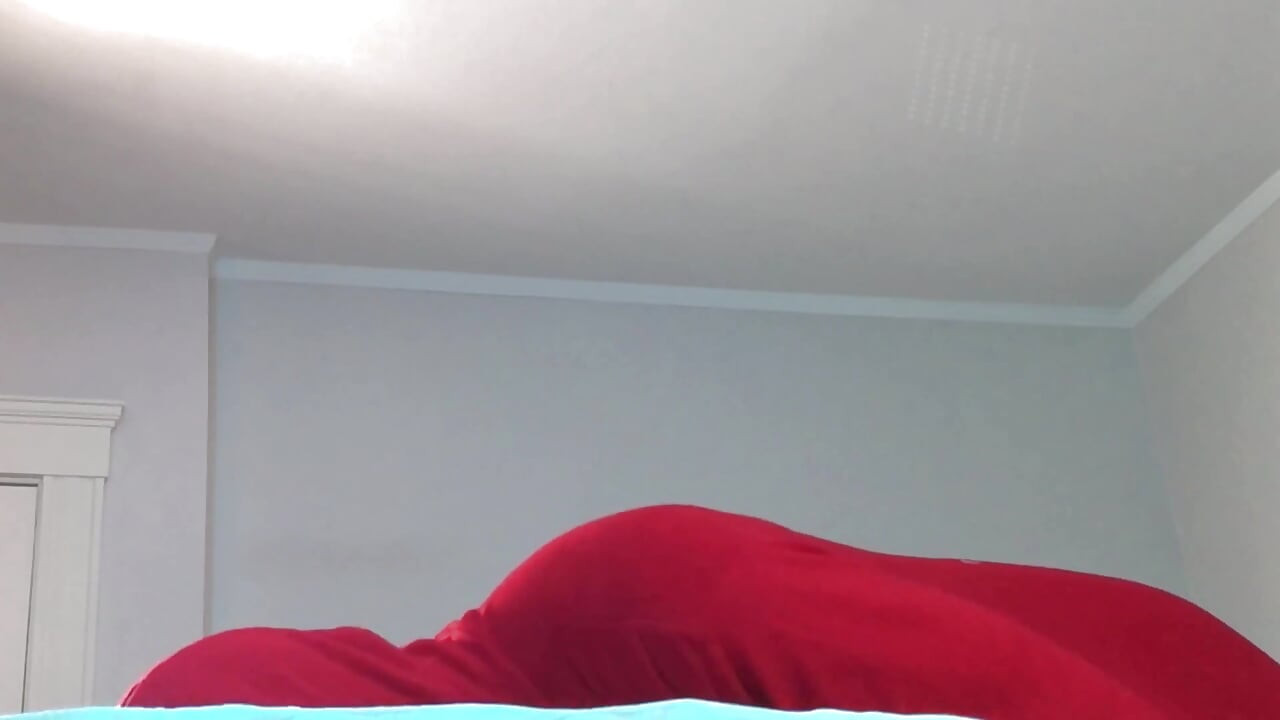 Elmo the Savage Giving Tgirl Baggage