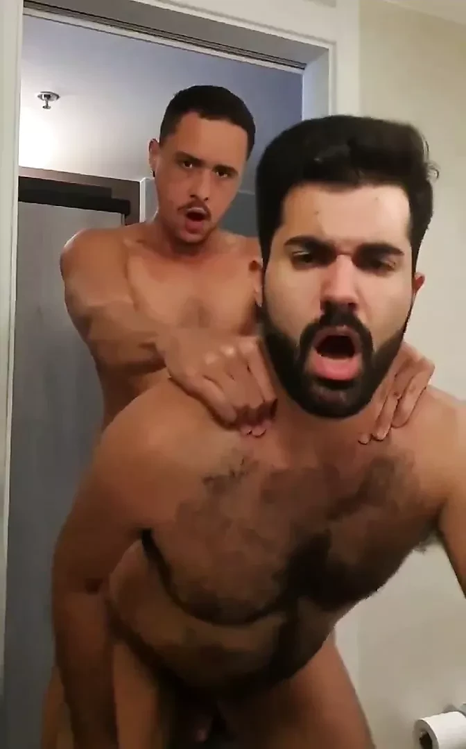 Fudendo o boy gostoso