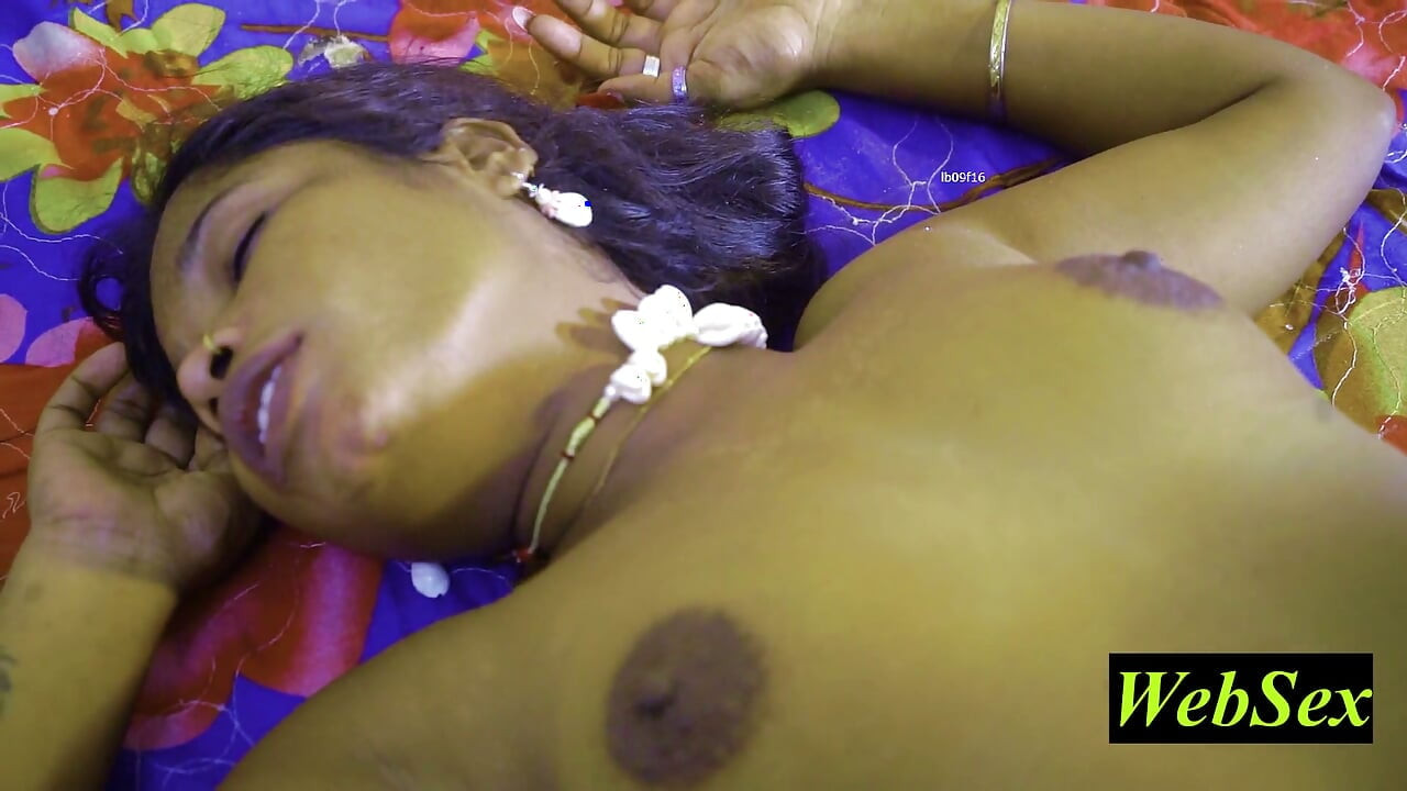 Indian Unmarried Couple Dating Sex at Sea Beach! Romantic Sex