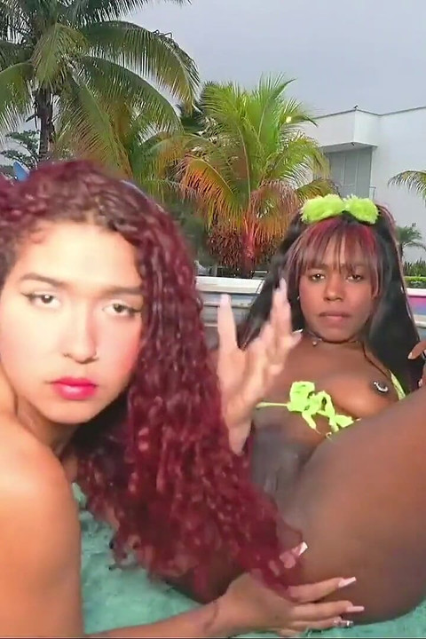 I suck all the pussy of a brunette GGmansion