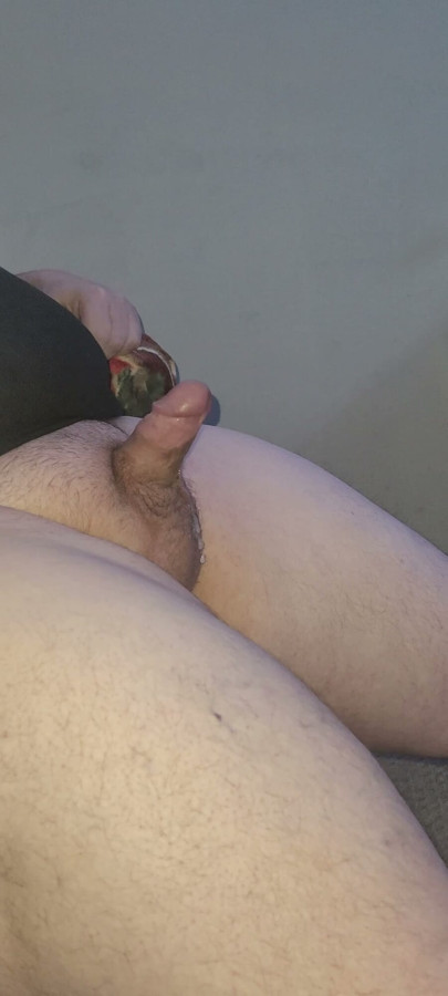 My small penis cums for you
