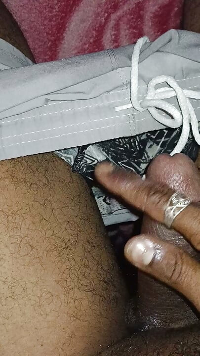 Bhabhi ka naam ka muth marna chahiye