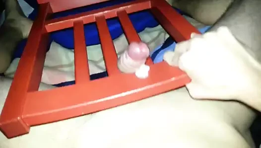 kırmızı sandalye çabalayan okşayarak cum