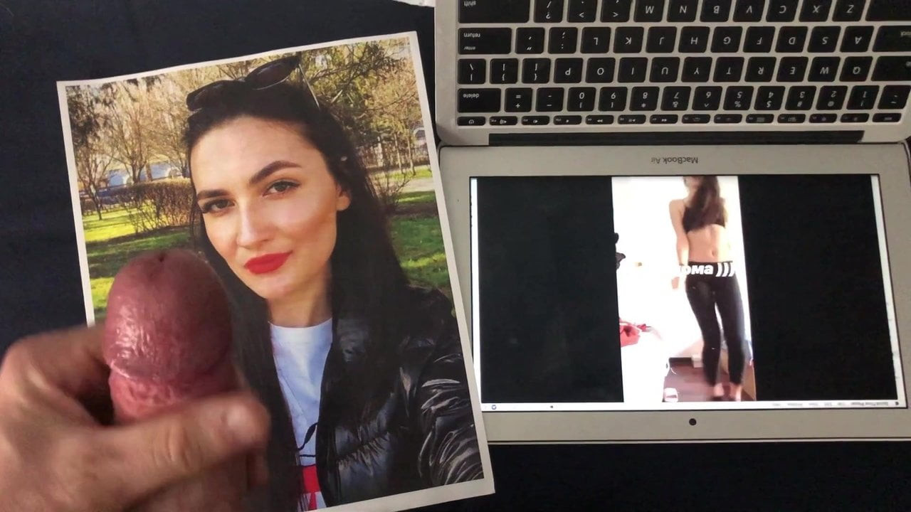 Cum tribute