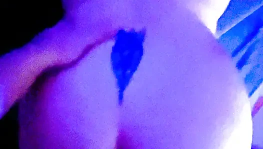 Amateur-stieftochter squirtet hart um papi-creampie - intensive multiple orgasmen