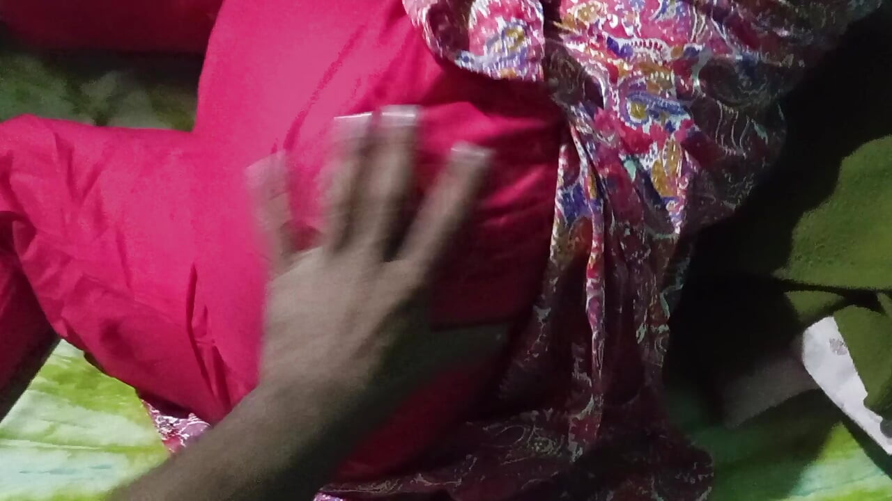 Hindu Boudi and Muslim Boy Sex Video