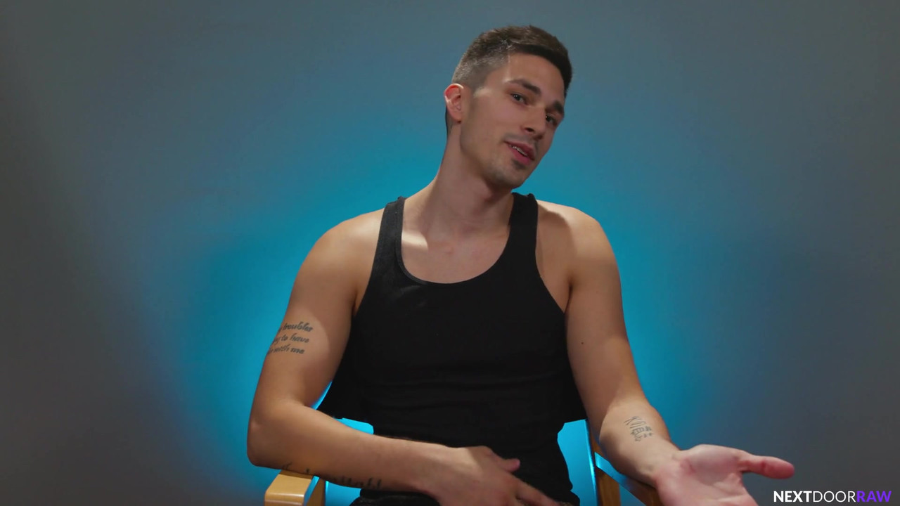 华丽的twnk性感翻转乱搞现实生活中的tatted BF大屁股