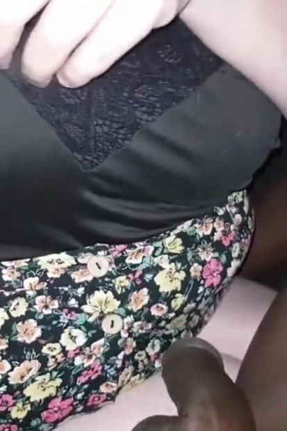 YoungEnglishBW bergesel ghairah mengusap besar Nata4sex