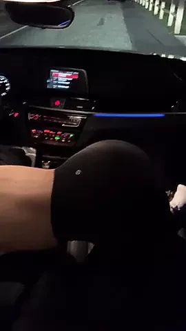 liseli arabada sakso cekiyor