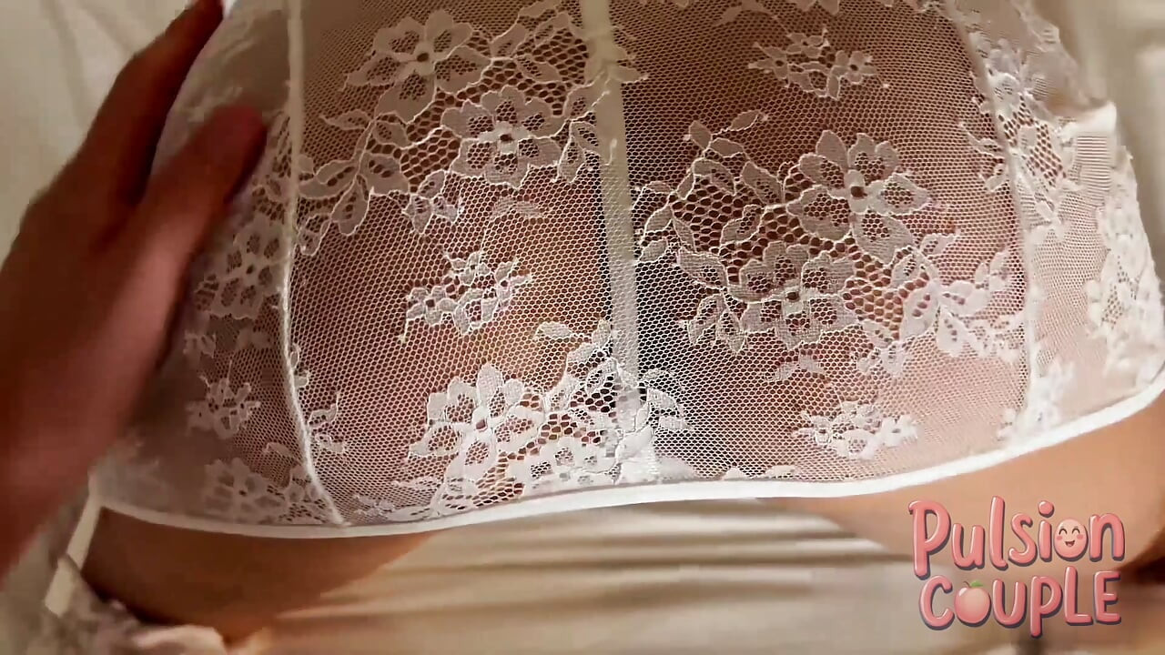 Masked couple! Explosive Ejaculation, Cum Overflowing Her Mouth! (Wild)