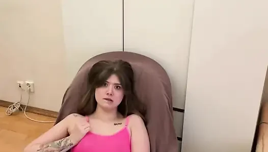 18 year old girl gets orgasm from masturbation on camera