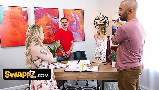 Petite Blonde Haley Spades, Coco Lovelock & Joshua Lewis In Wild Group Fuck