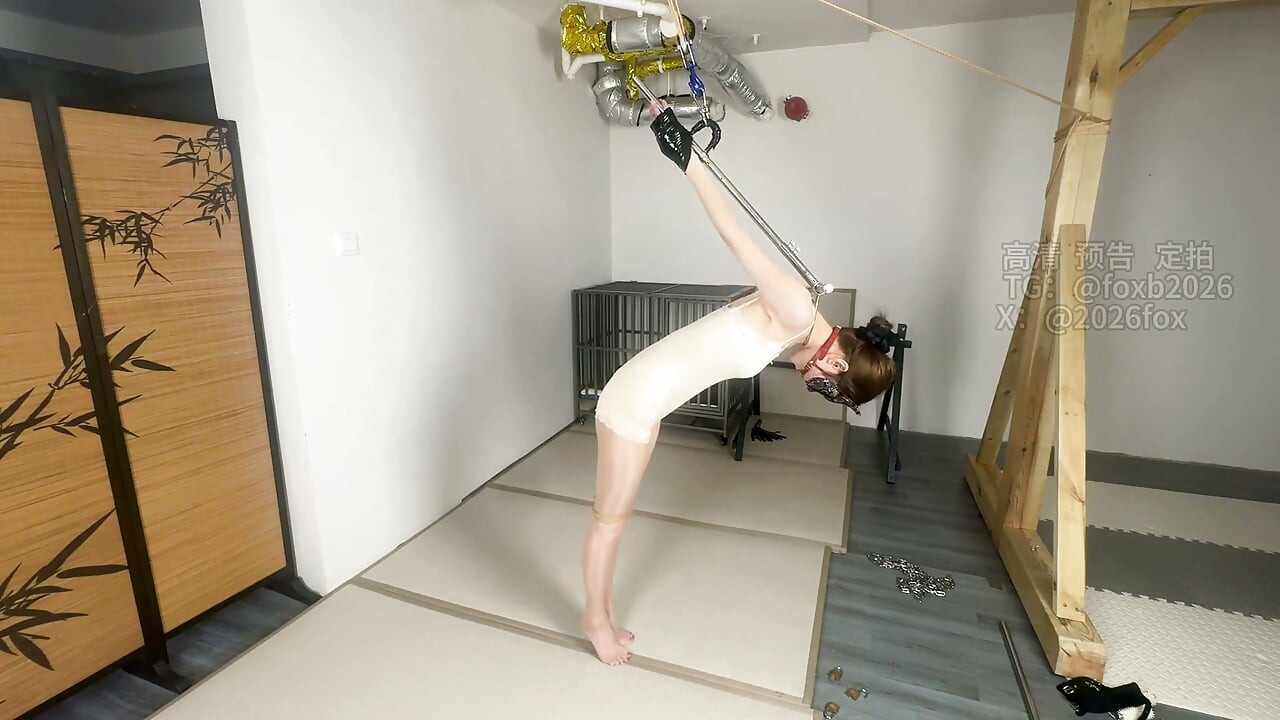 College Student Ping Incident (part 2) Punishment: Standing on Tiptoe with Anal Hook