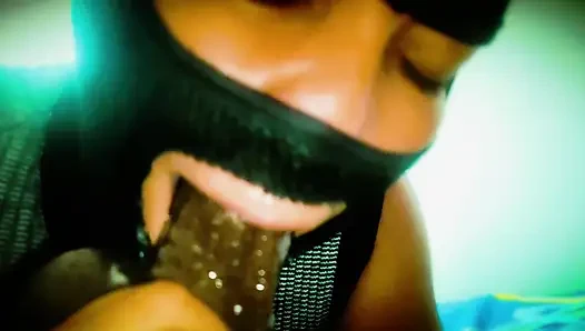 БДСМ, КЛИП КОРОЛЕВЫ ГЛОТКИ В ВИДЕО ОТ ПЕРВОГО ЛИЦА